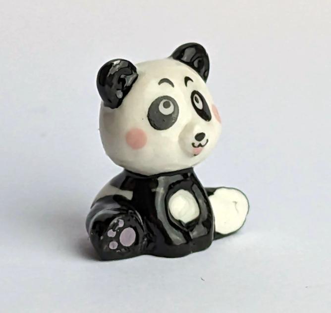 sitzender Panda 